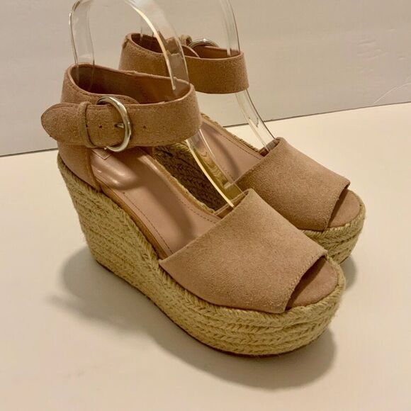 Marc Fisher Blush Pink Suede Ankle Strap Espadrille Wedge Sandals Buckle Sz 6 - Picture 2 of 11